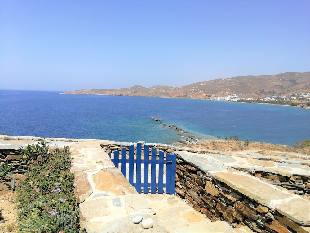 Stavros Bay 60/63