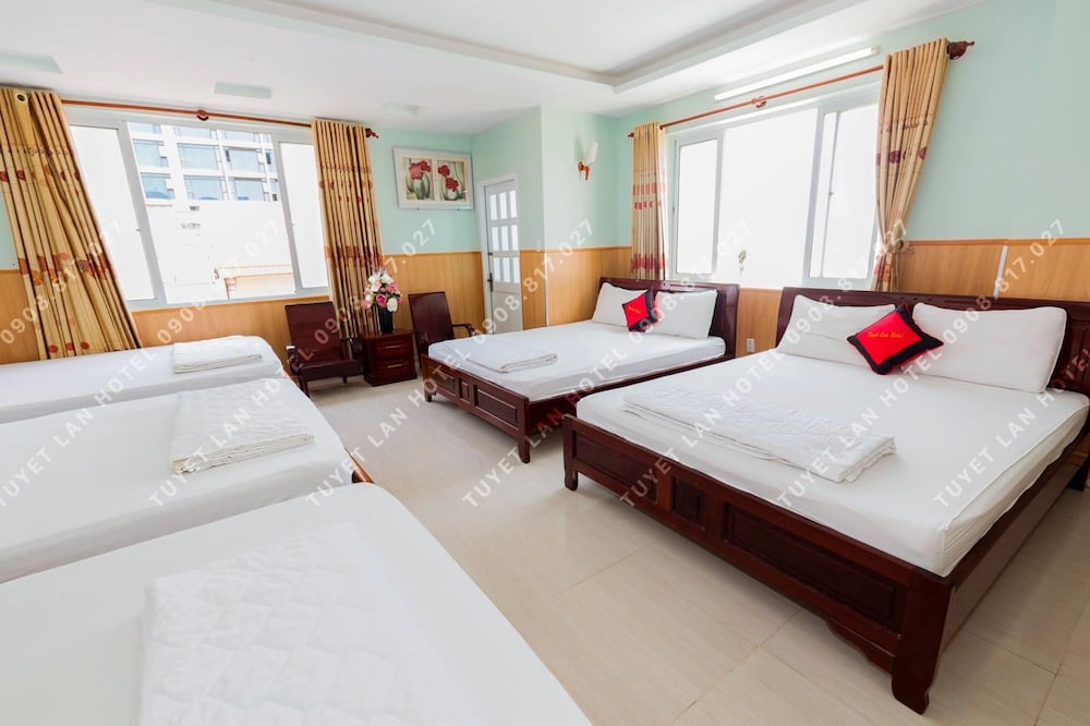 Tuyet Lan Hotel 23/63