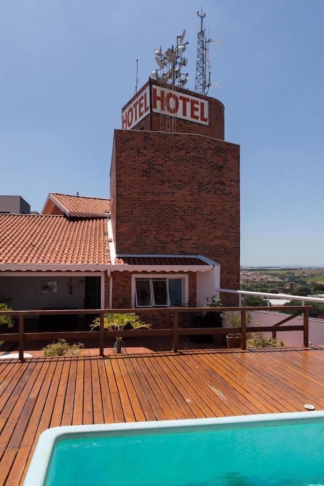 Hotel Jaguary 61/64