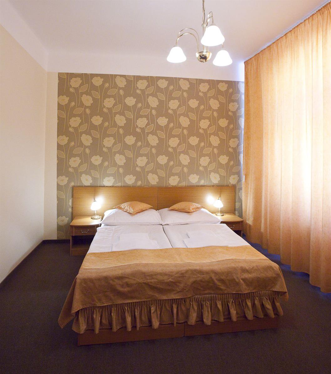 Novomestsky Hotel 10/20