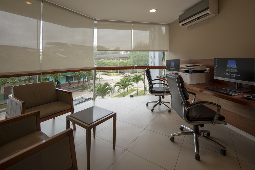 CASA ANDINA SELECT PUCALLPA 64/68