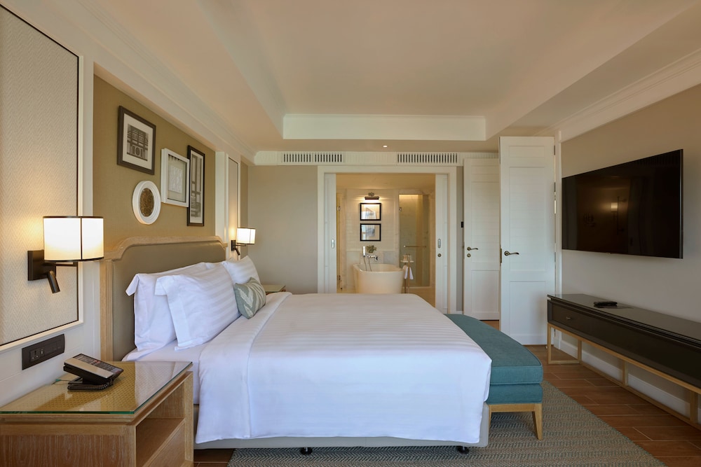 Dusit Thani Hua Hin 36/94