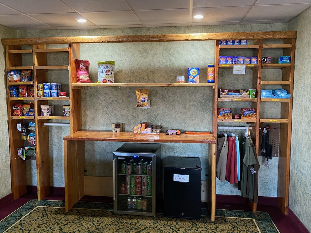 restaurant-cafeteria