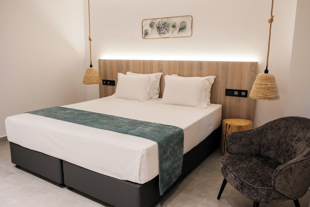 Abacus Suites 15/82