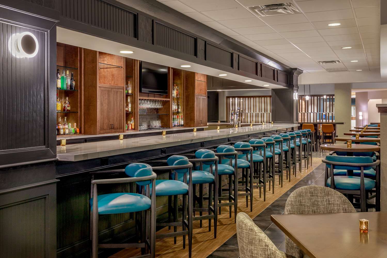restaurant cafeteria