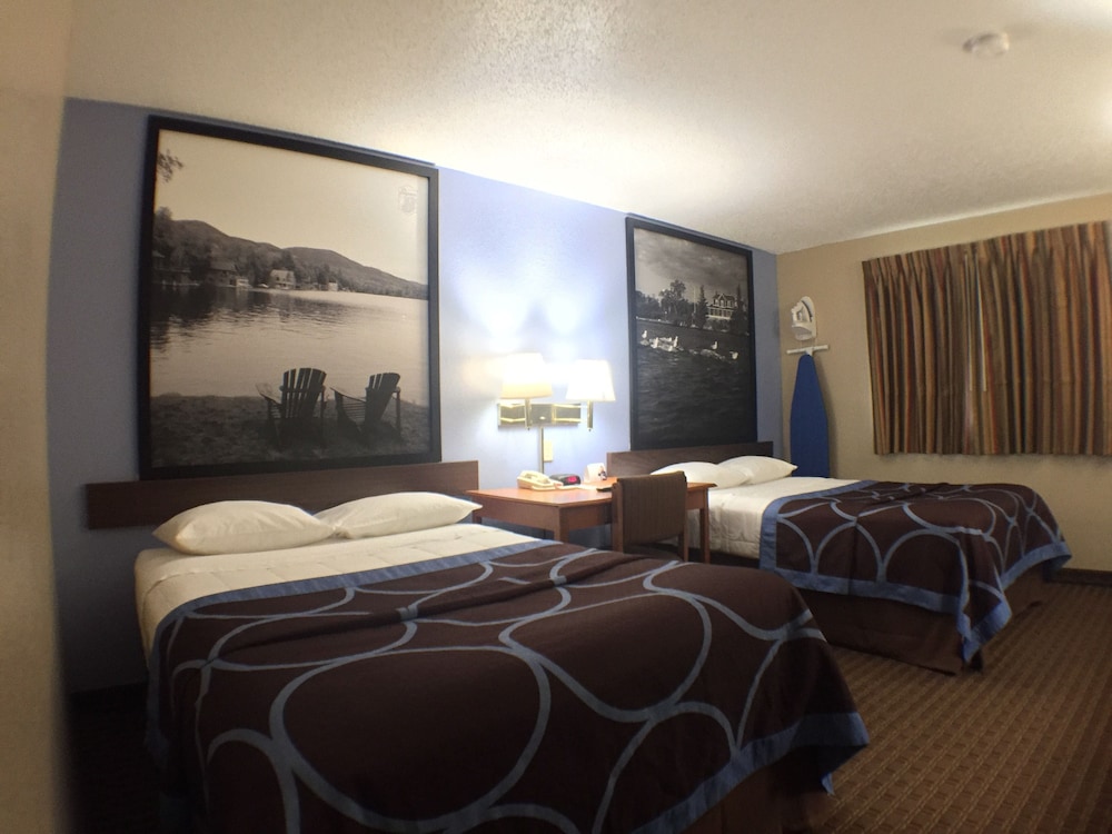 Super 8 By Wyndham Johnstown/Gloversville 16/32