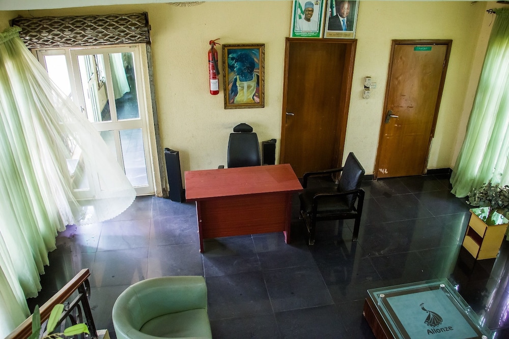 Allonze Hotel 24/35