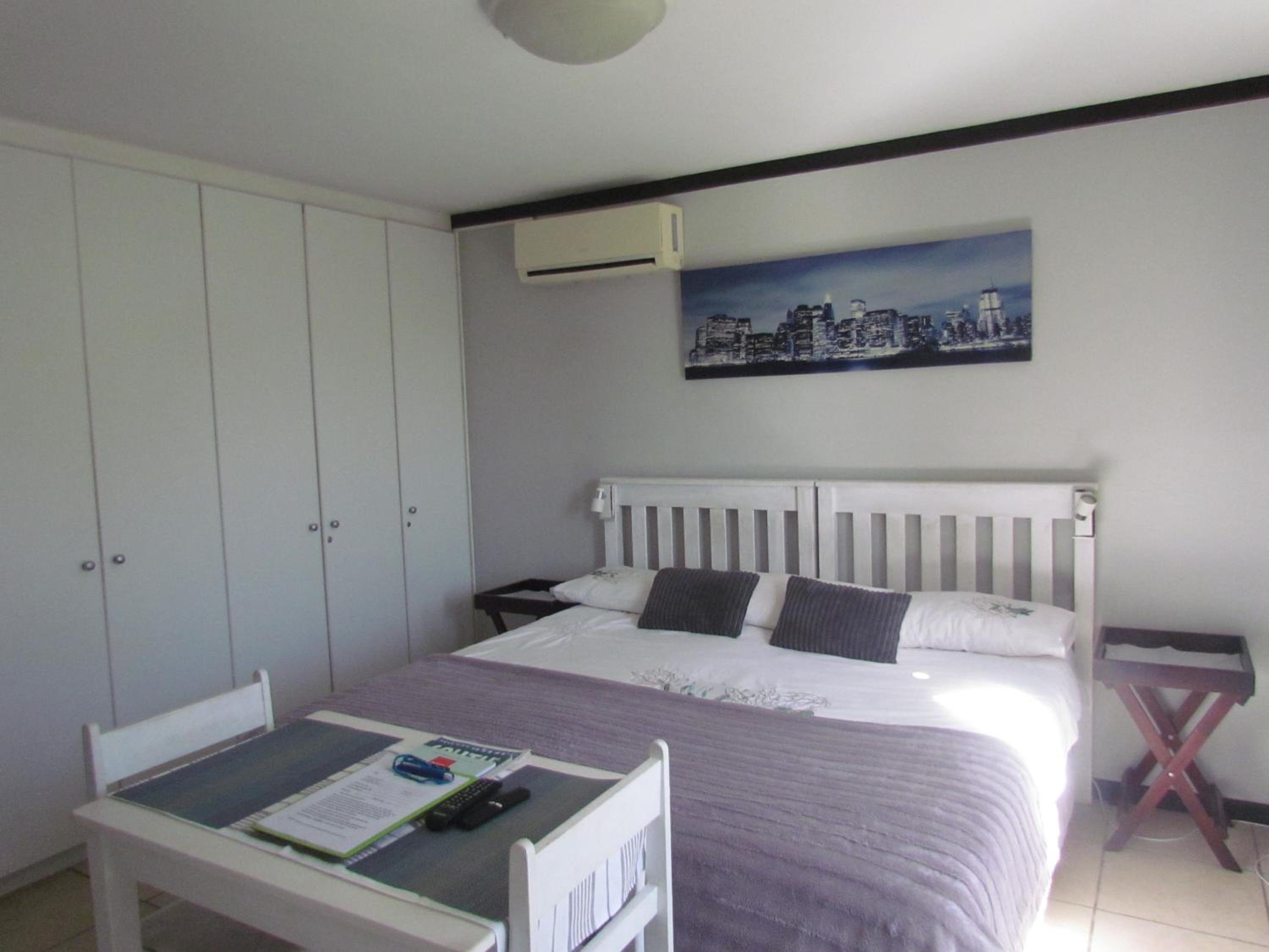 Santini Lace Self Catering 11/29