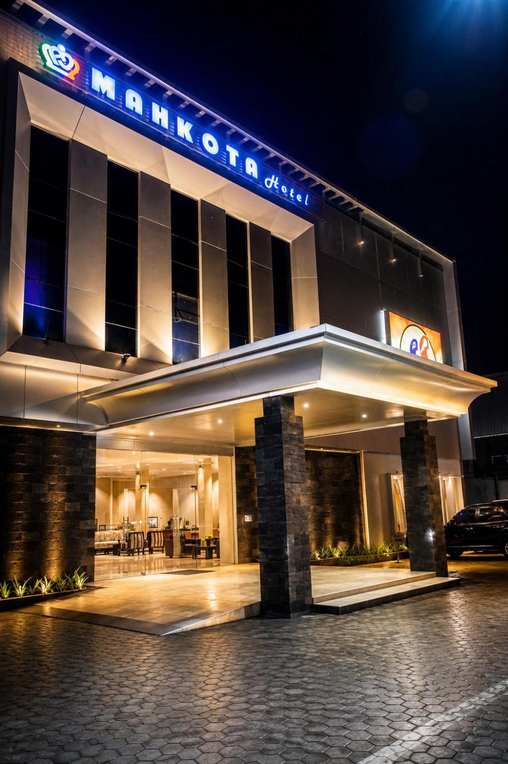 Mahkota Hotel 2/56