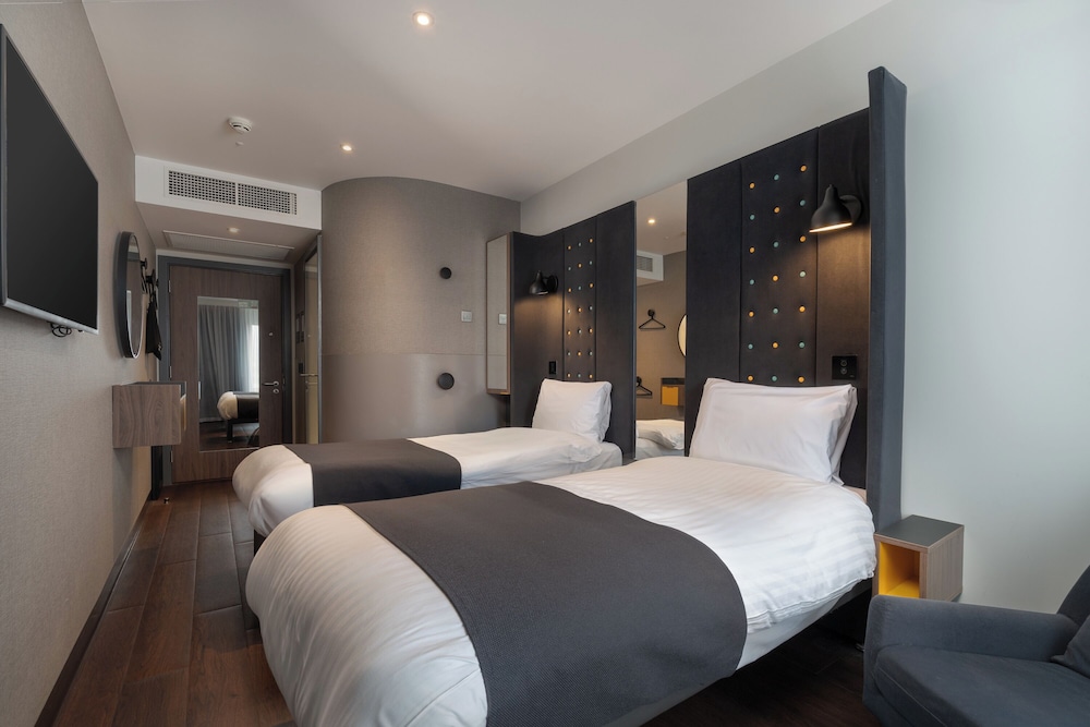 Point A Hotel Edinburgh Haymarket 17/50