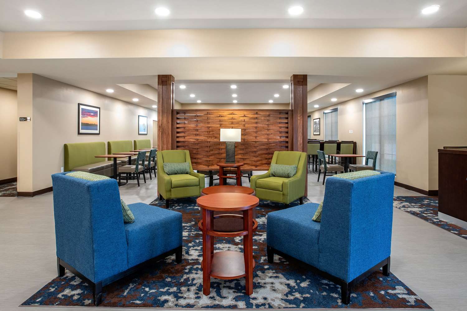 Comfort Inn and Suites Ames Near ISU Campus 27/41