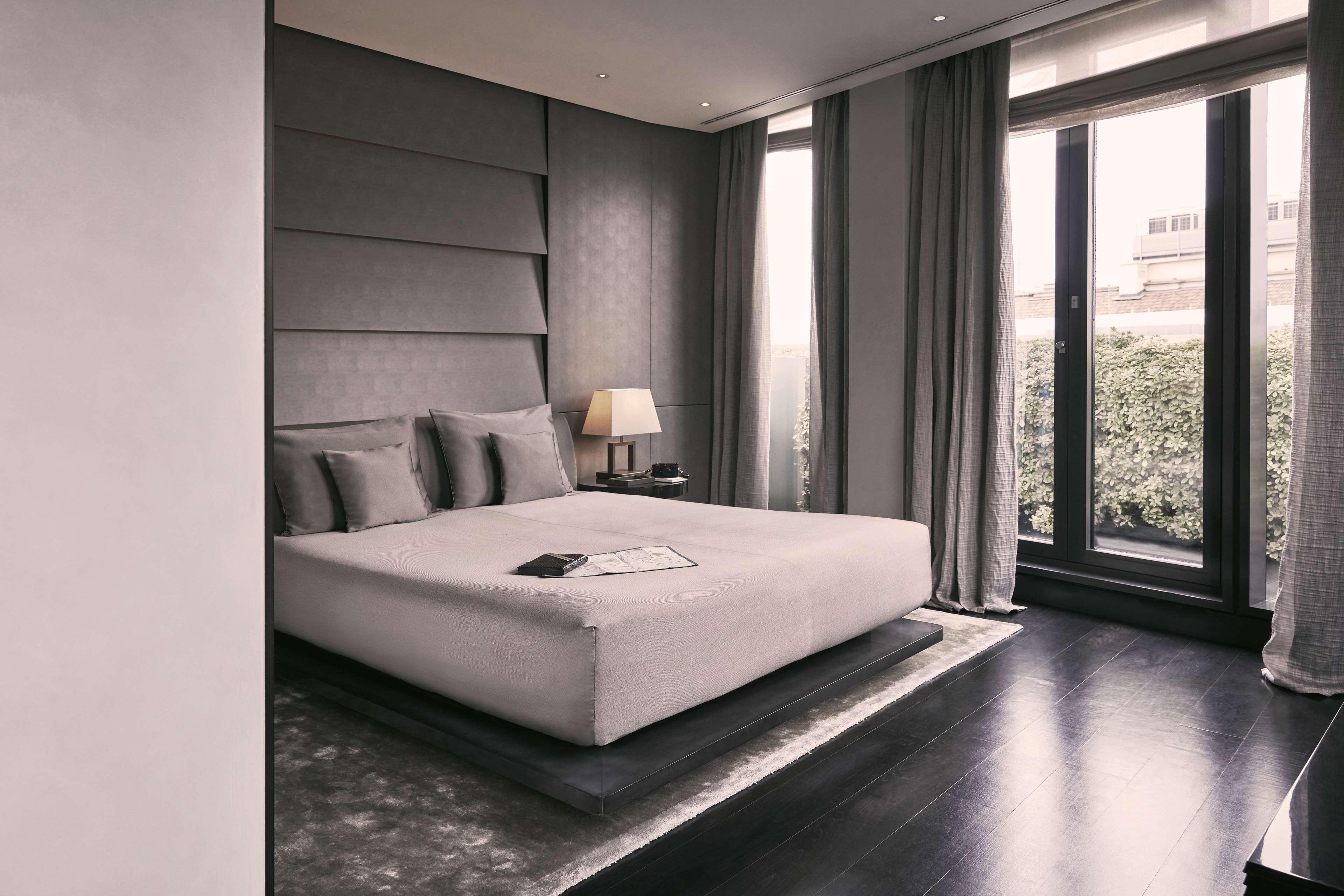 Premier, King Bed