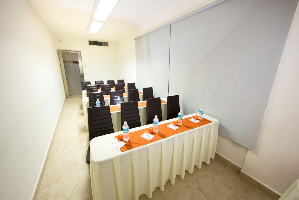 Ambiance Suites by Kavia 25/50