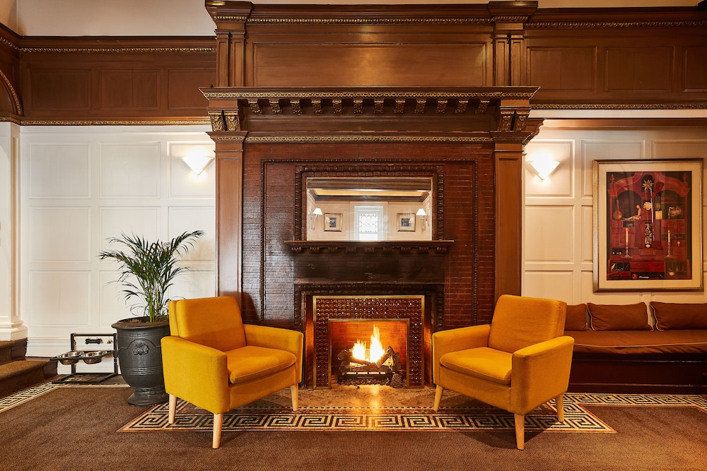 Alexander Inn 48/59