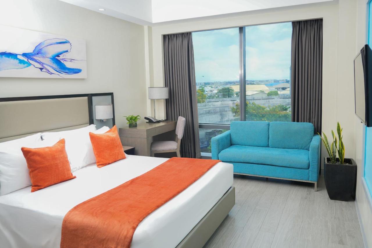 MCollection - Stay Across NAIA Terminal 3 in Newport City 6/30