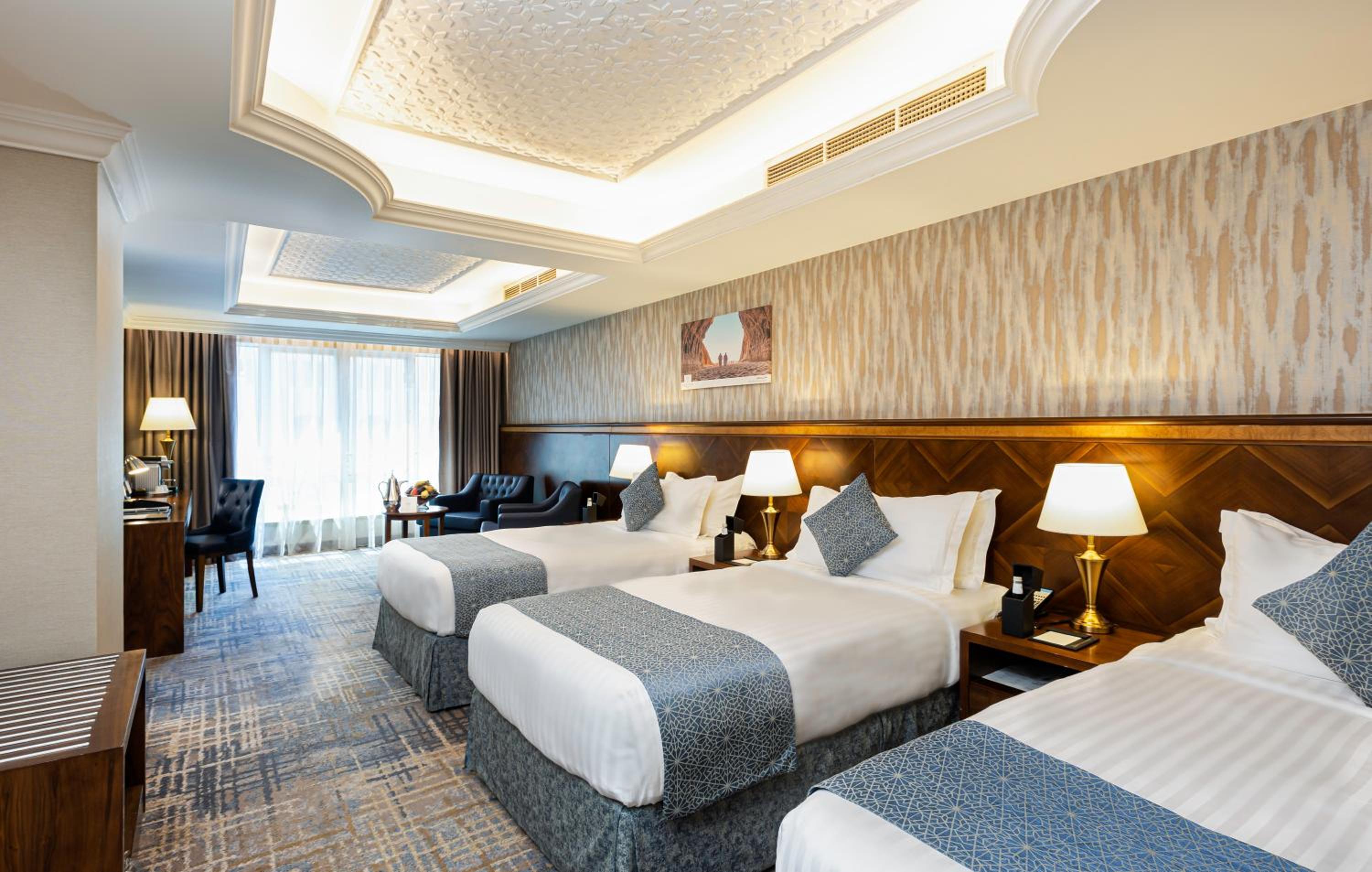 Room, Triple