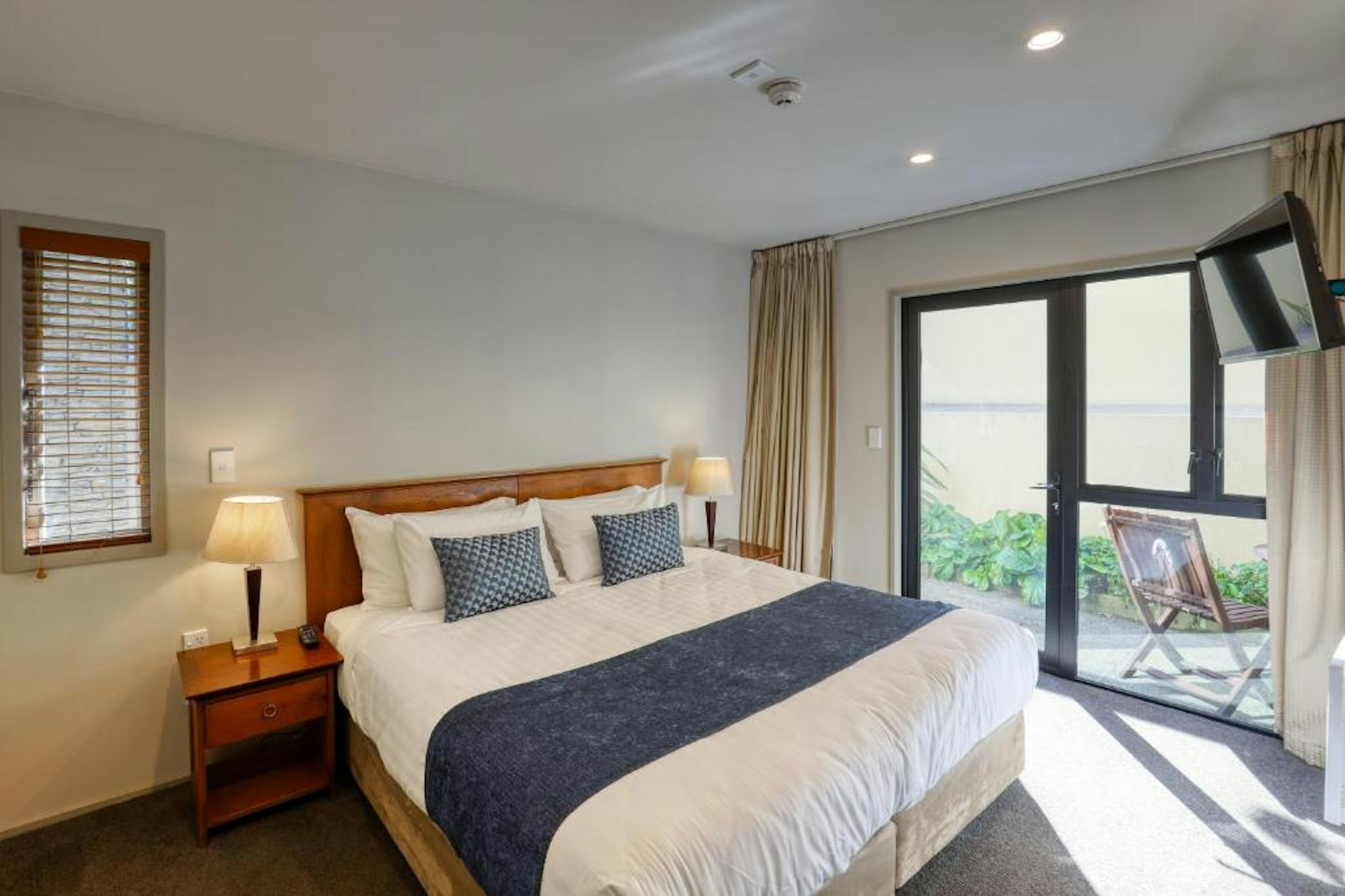 Garden Court Suites And Apartments 20/75