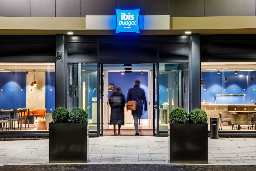 ibis budget Manchester Airport 7/48