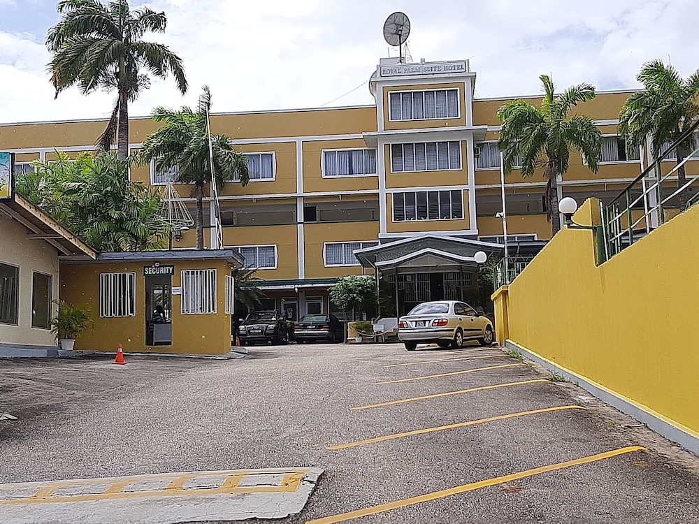 Royal Palm Suite Hotel 1/40