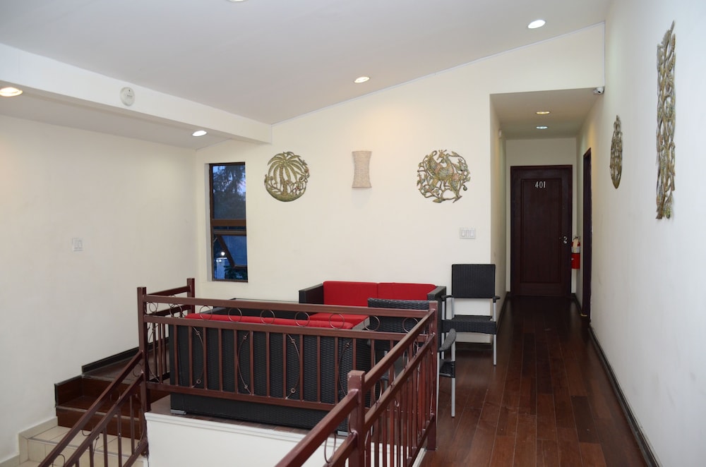 Elite Hotel 14/42