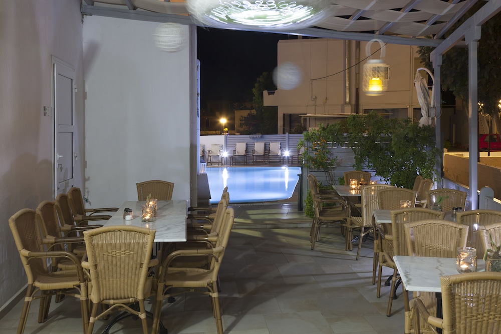 Hotel Francoise 45/51