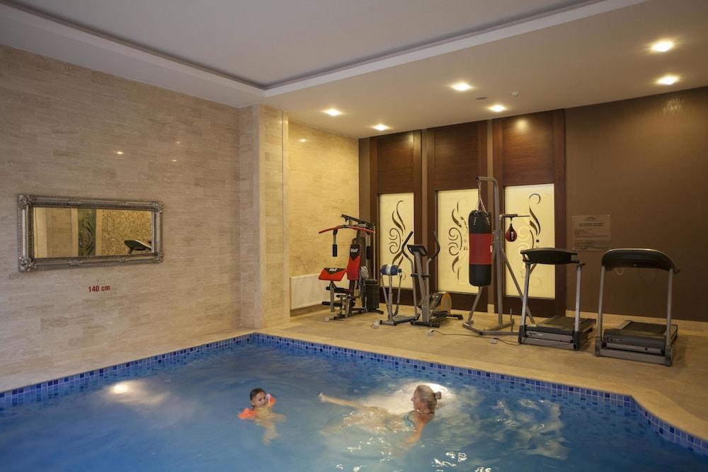Safir Hotel 16/23