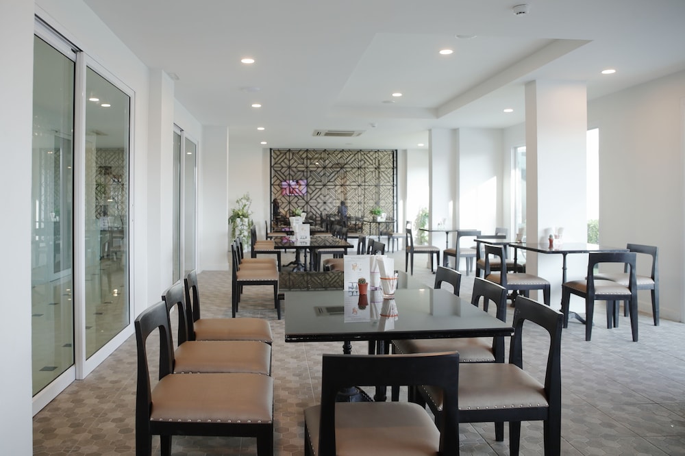 Chada At Nakhon 35/50