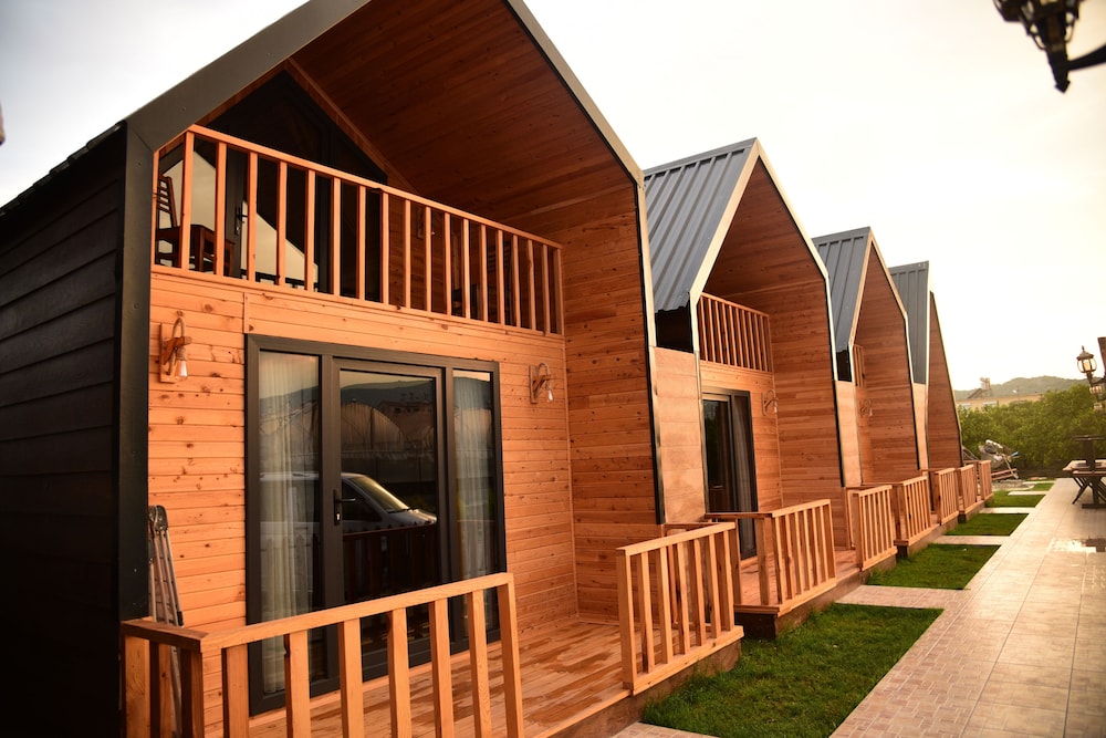 Irbec Apart & Bungalow 4/40