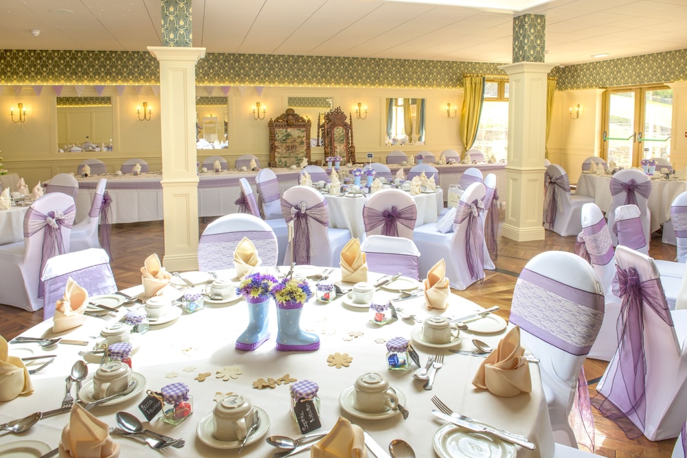 Newby Bridge Hotel 47/60