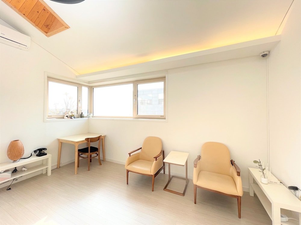 Airport Guesthouse Ko-In 35/45