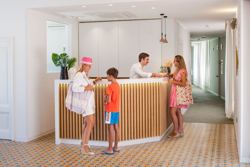 Hotel Moresco 9/58