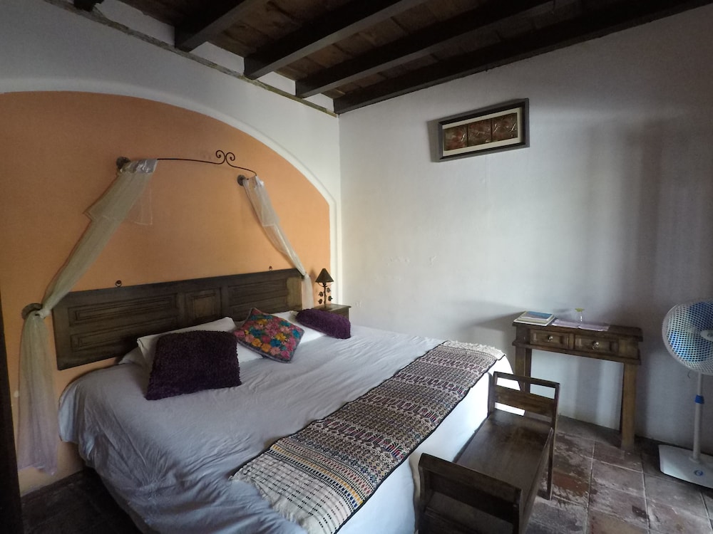 Hotel Monasterio 15/65