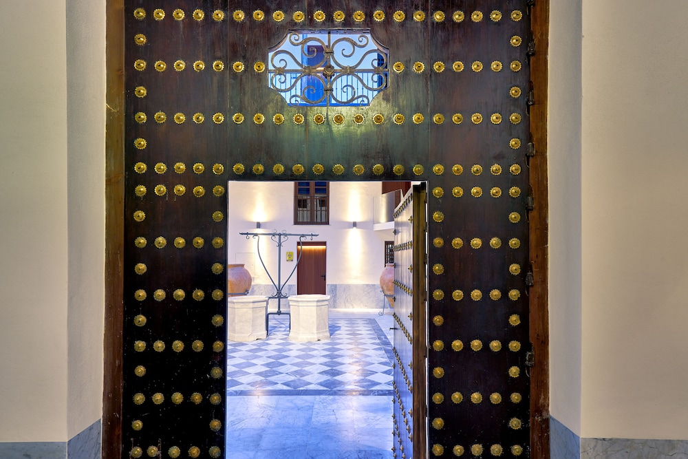 Tandem Torres de Cadiz Suites 9/50