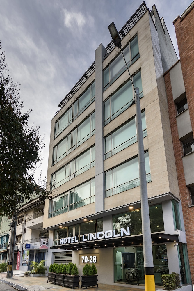 Lincoln Hotel 4/71