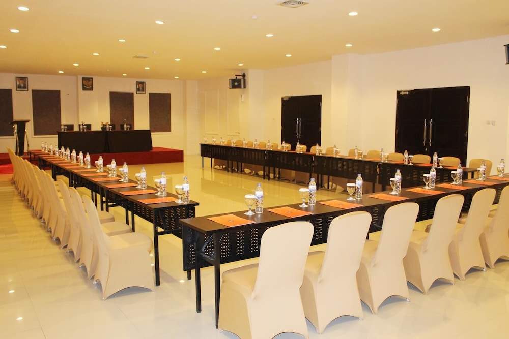 Hotel Grand Imawan 21/25