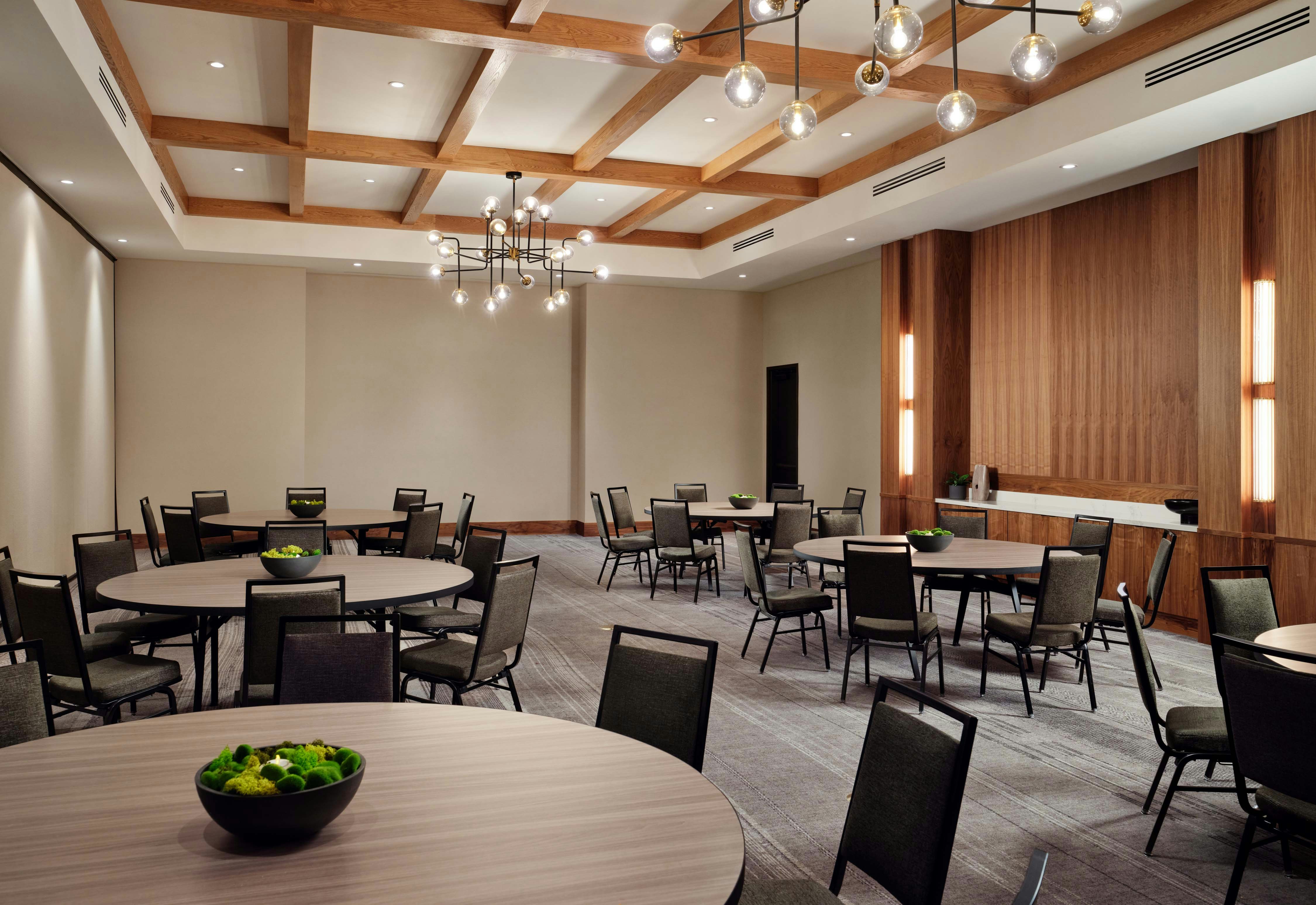 The Ava Hotel Paso Robles, Curio Collection by Hilton 40/45