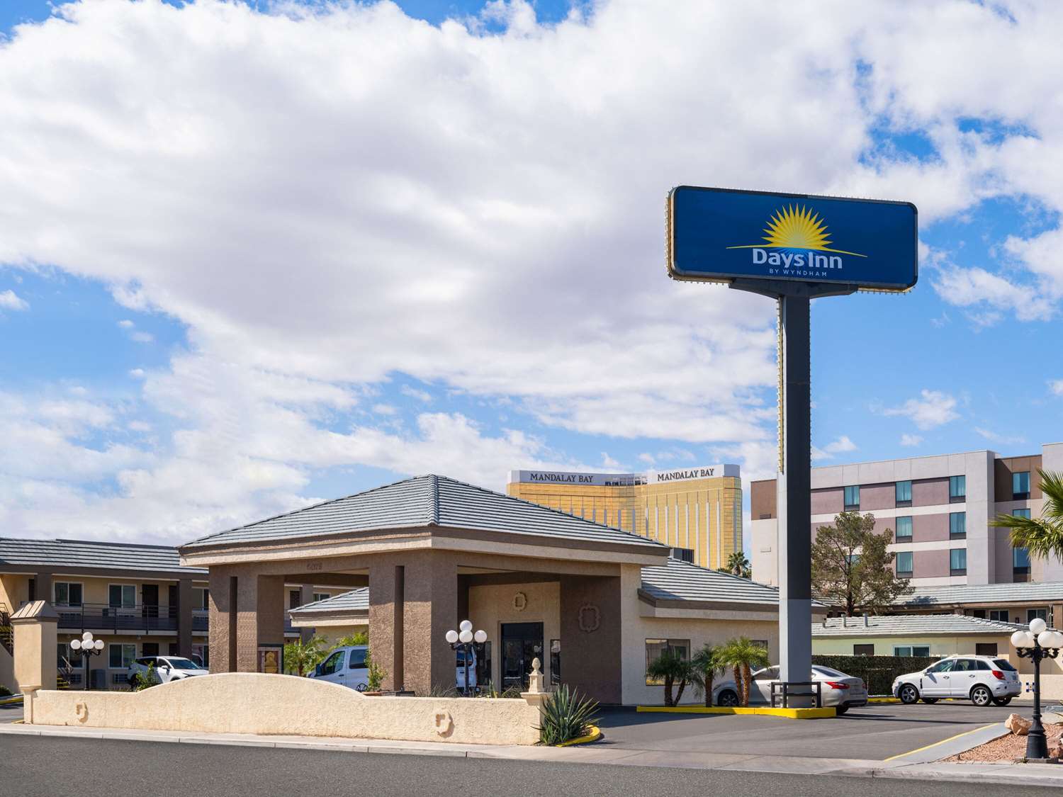Days Inn by Wyndham Las Vegas Airport Near the Strip 16/21