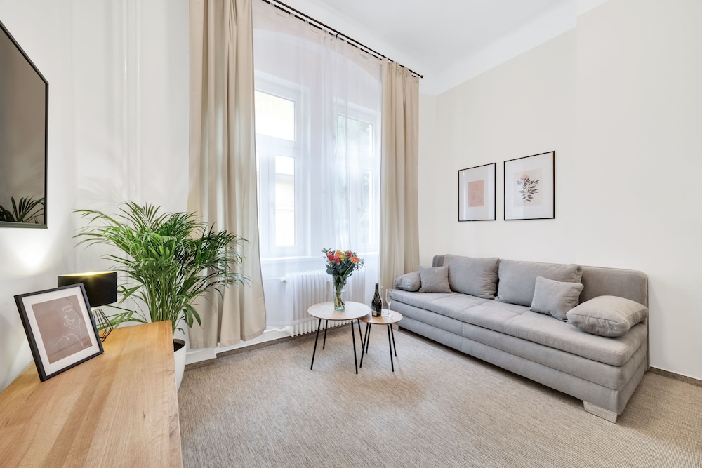 Villa Gloria 33/57