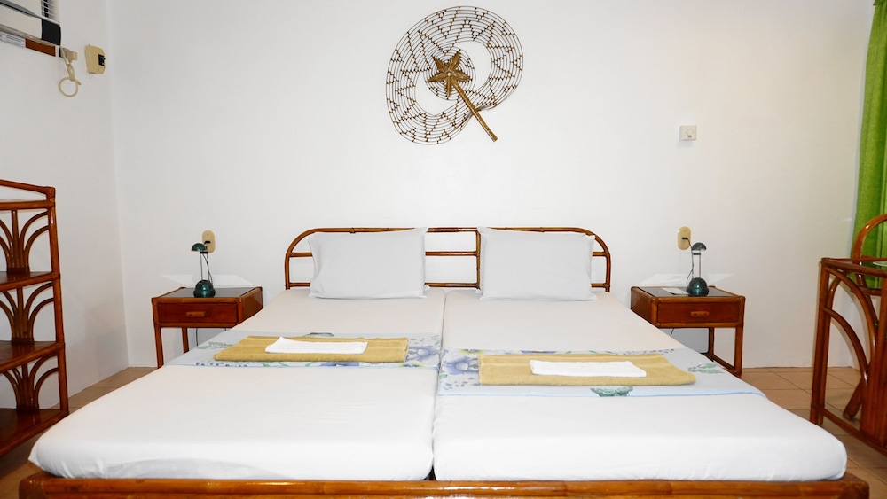 Marcosas Cottages Resort 50/68