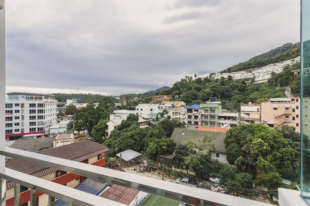 Condo in Kata in Ozone - Unit A708 5/23