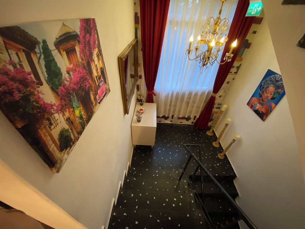 Bonjourla Otel 15/27