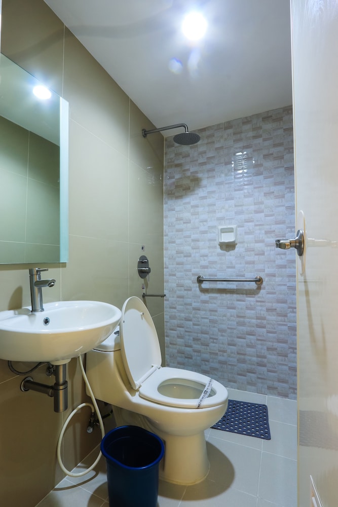 Hotel Sogo Alabang Rotonda 27/27