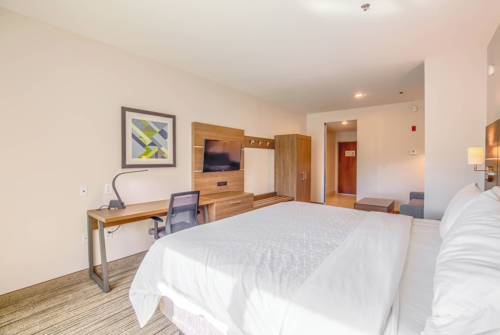 Standard, King Bed, Accessible
