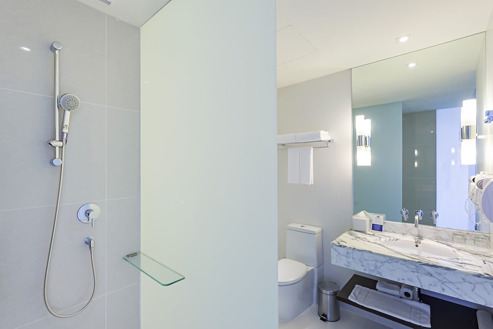Holiday Inn Express Bangkok Siam 14/80