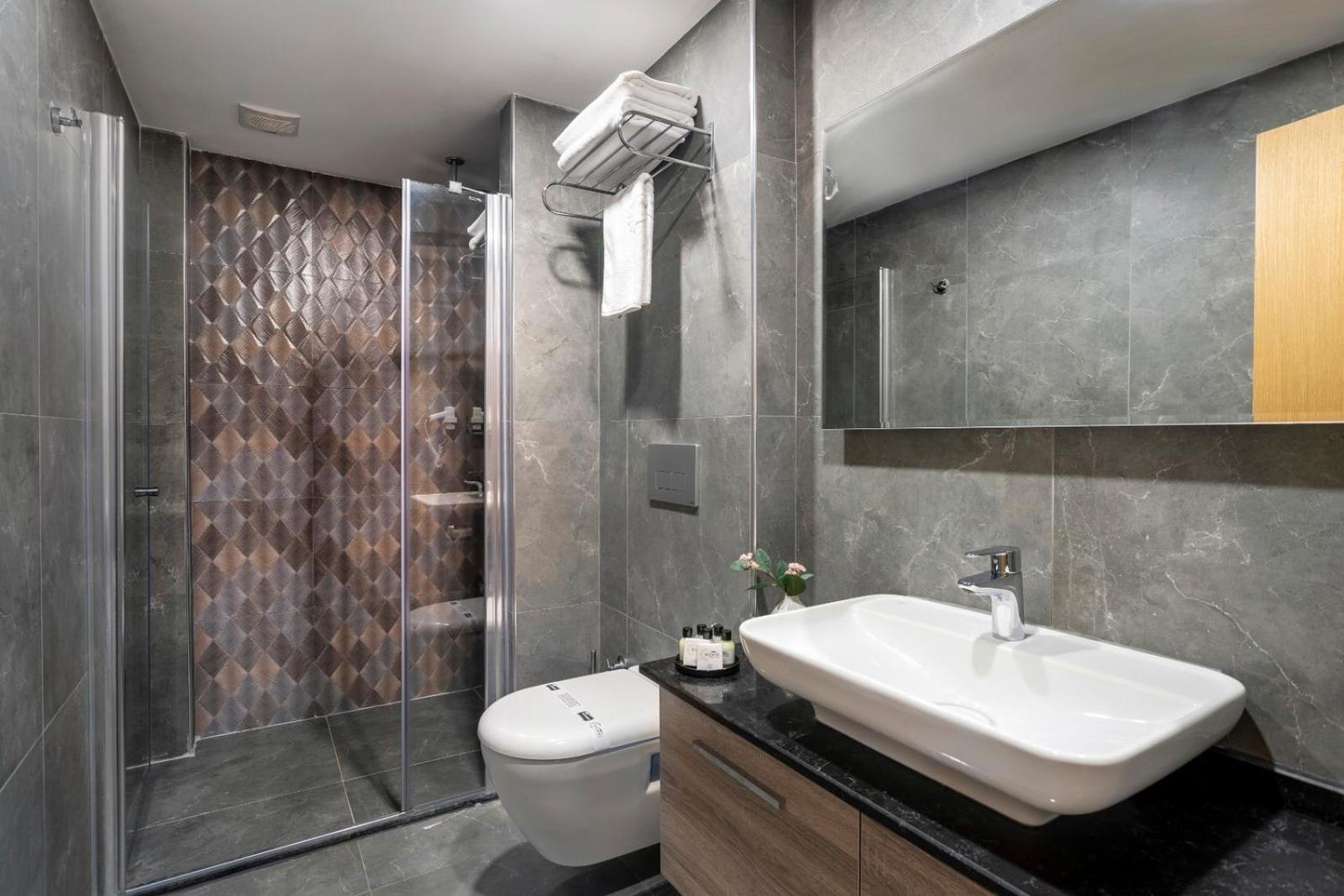 Rodinn Park Hotel 53/55
