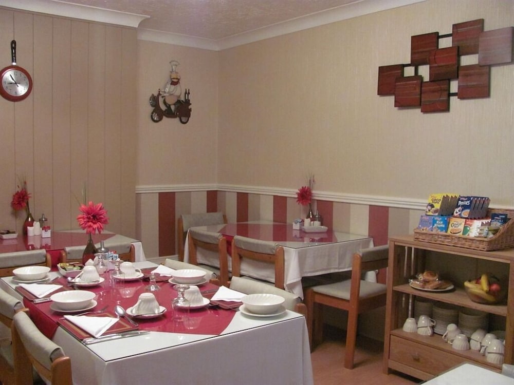 Branston Lodge - Guest House 17/19