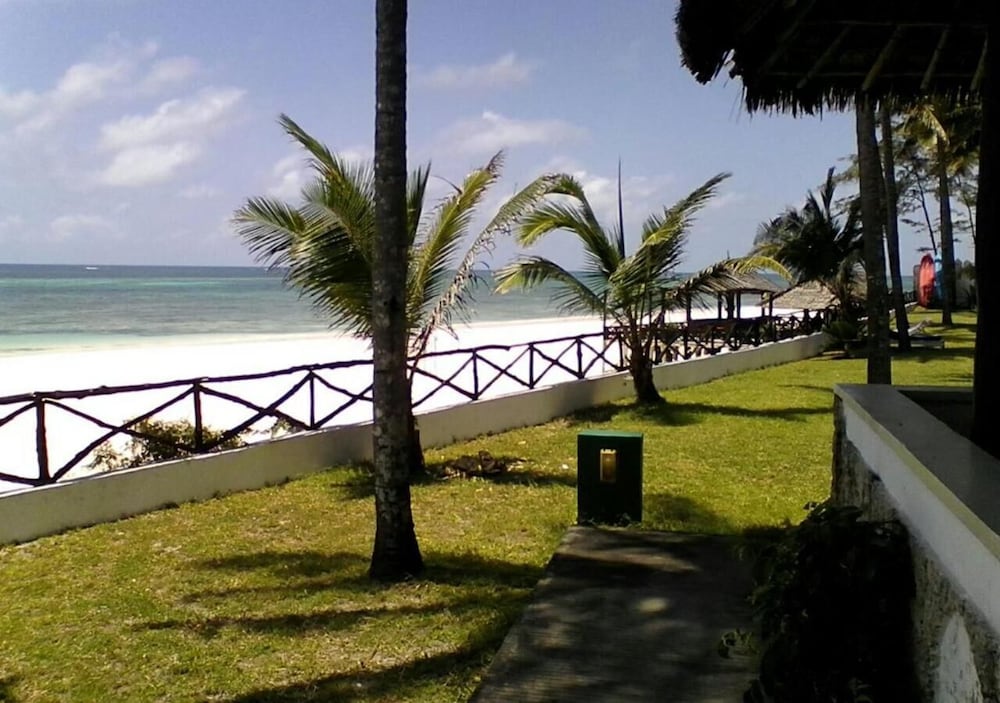 KILIFI BAY BEACH RESORT 30/50