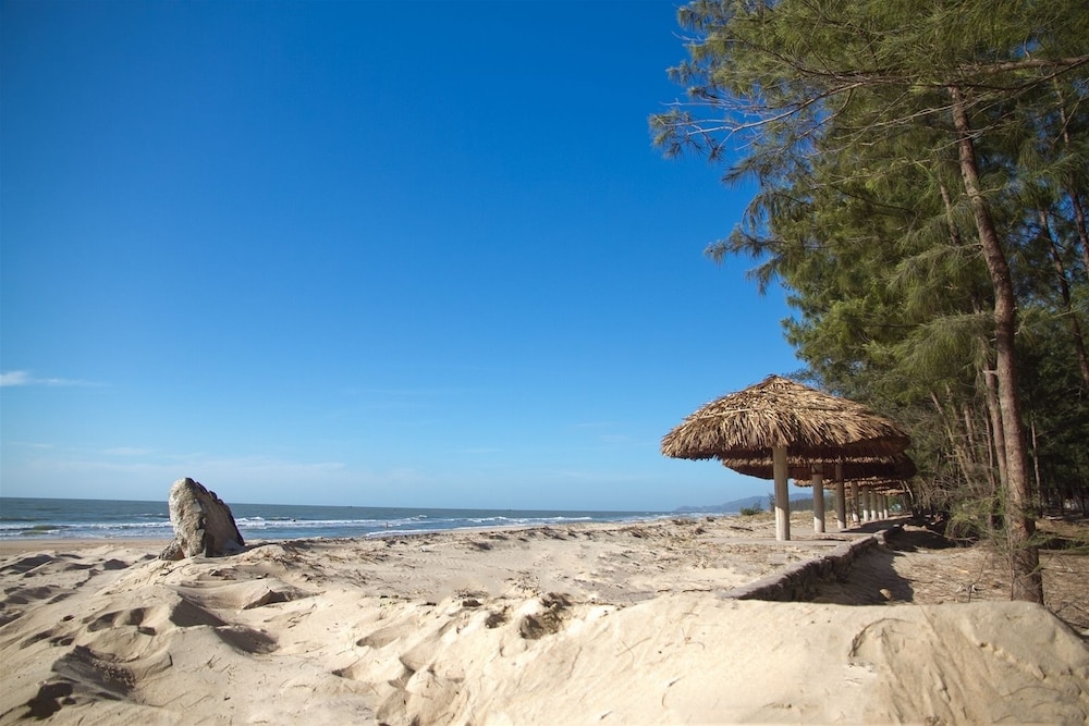 The Beach House Resort 45/56