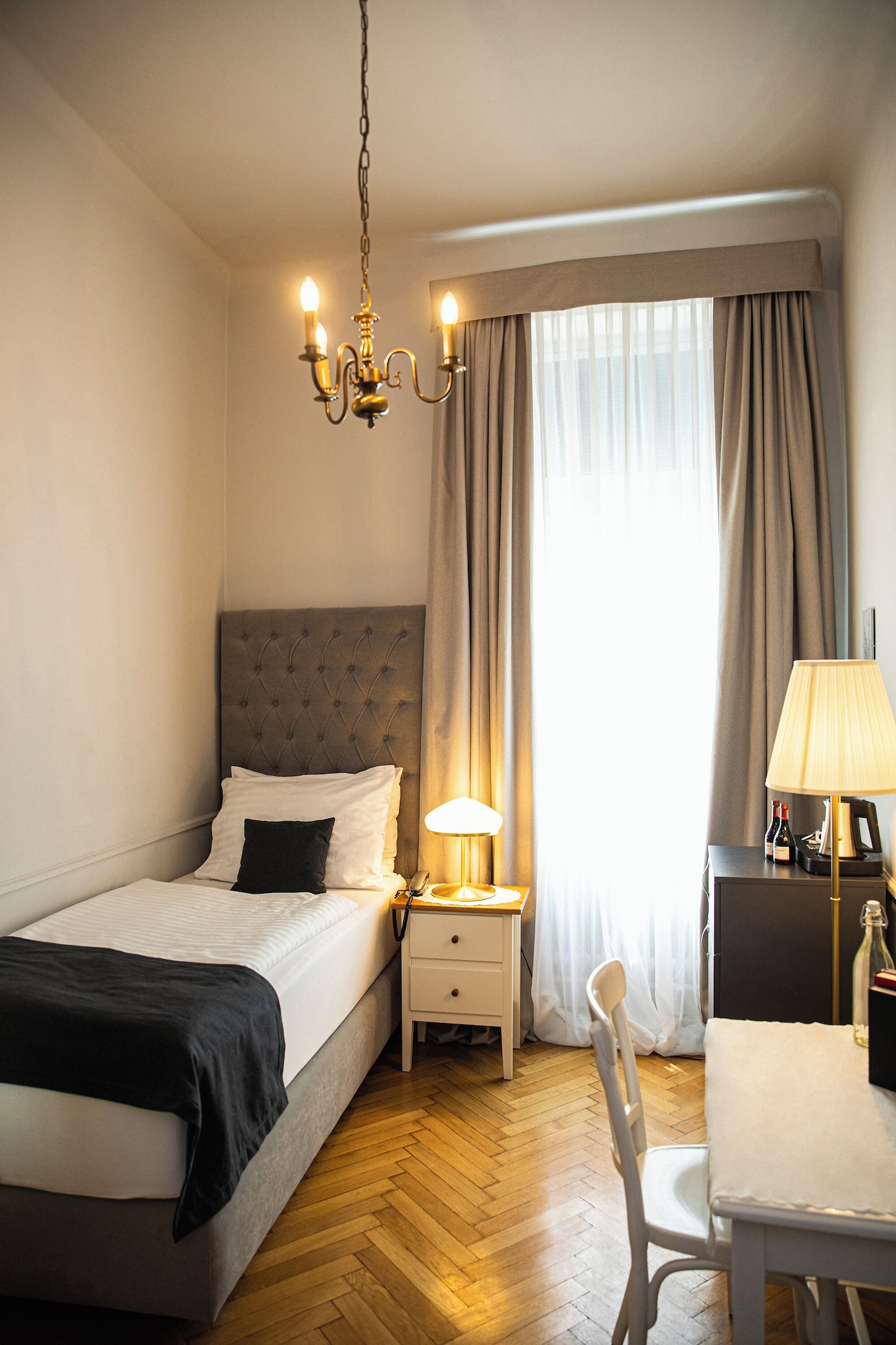 STANDARD, SINGLE, SINGLE BED