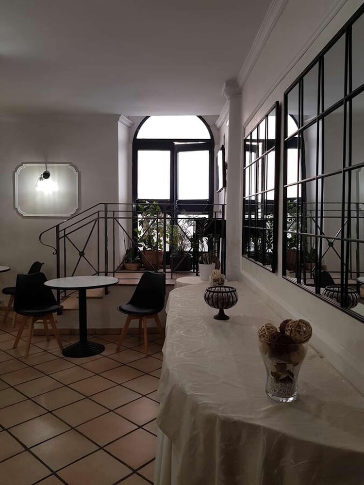 Hotel Julia 38/66